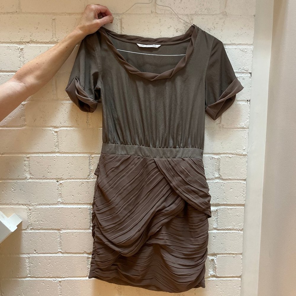 Beautiful Brown Diane von Frustenberg Mini Dress - Picture 4 of 6